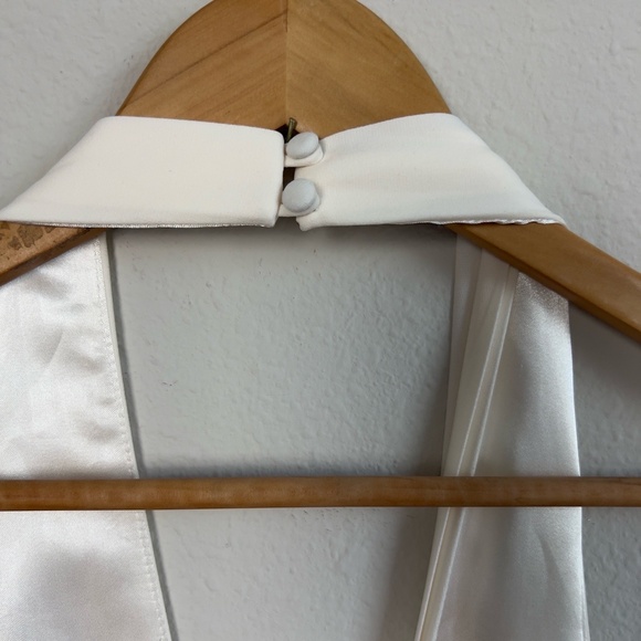 Jill Stuart Halter Wide Leg Jumpsuit White Off-White Elegant Flowy Deep V-Back - Picture 10 of 16